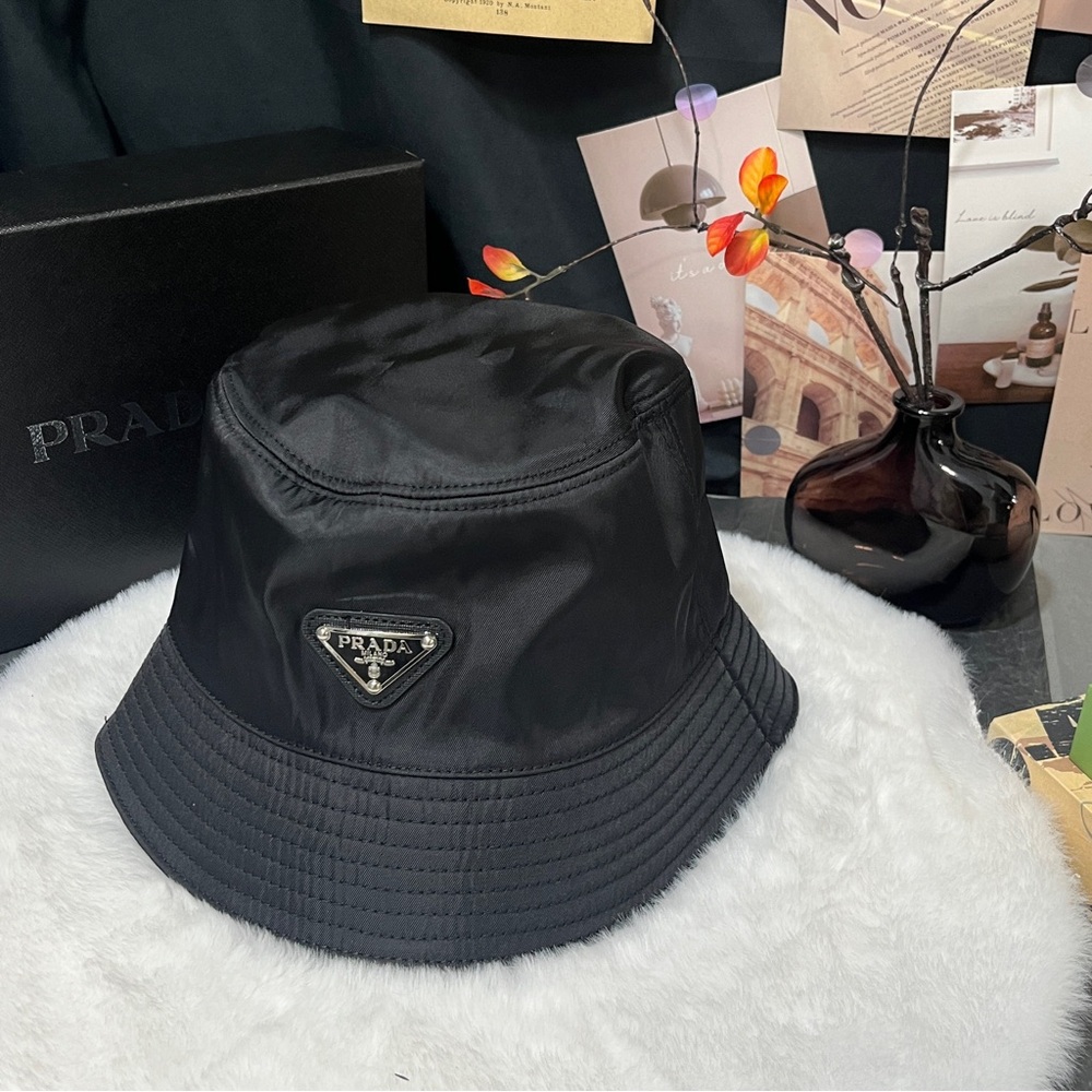 Prada Women’s Hat ✨